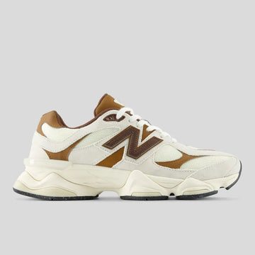 Tênis New Balance 9060 Marrom/Branco/Off