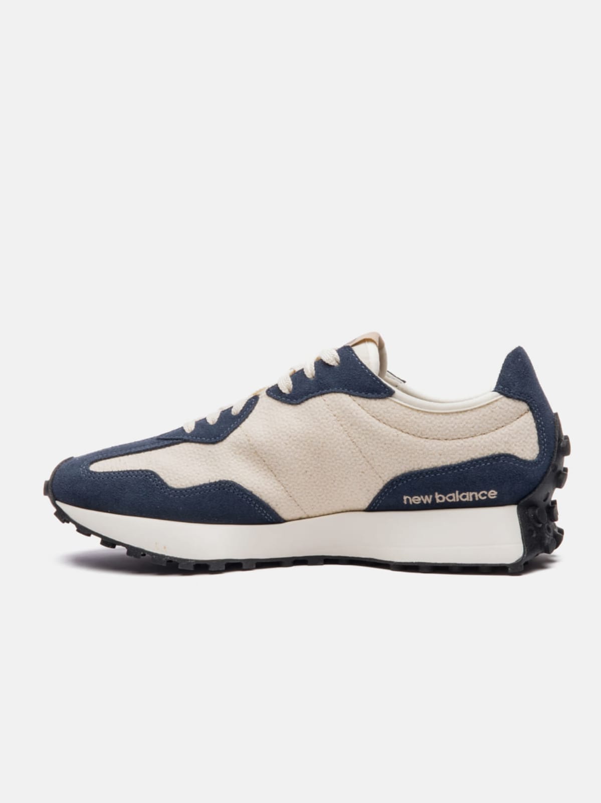 Tênis New Balance 327v1