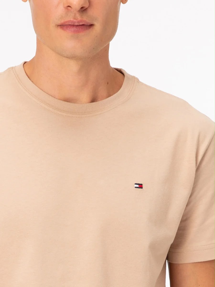 Camiseta Clássica Gola C Tommy Hilfiger