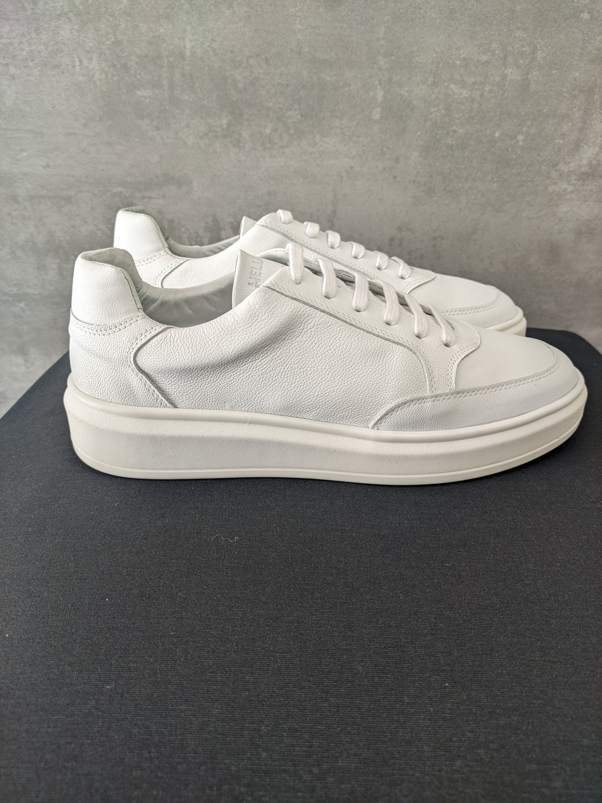 Tenis Hellik Verona All White