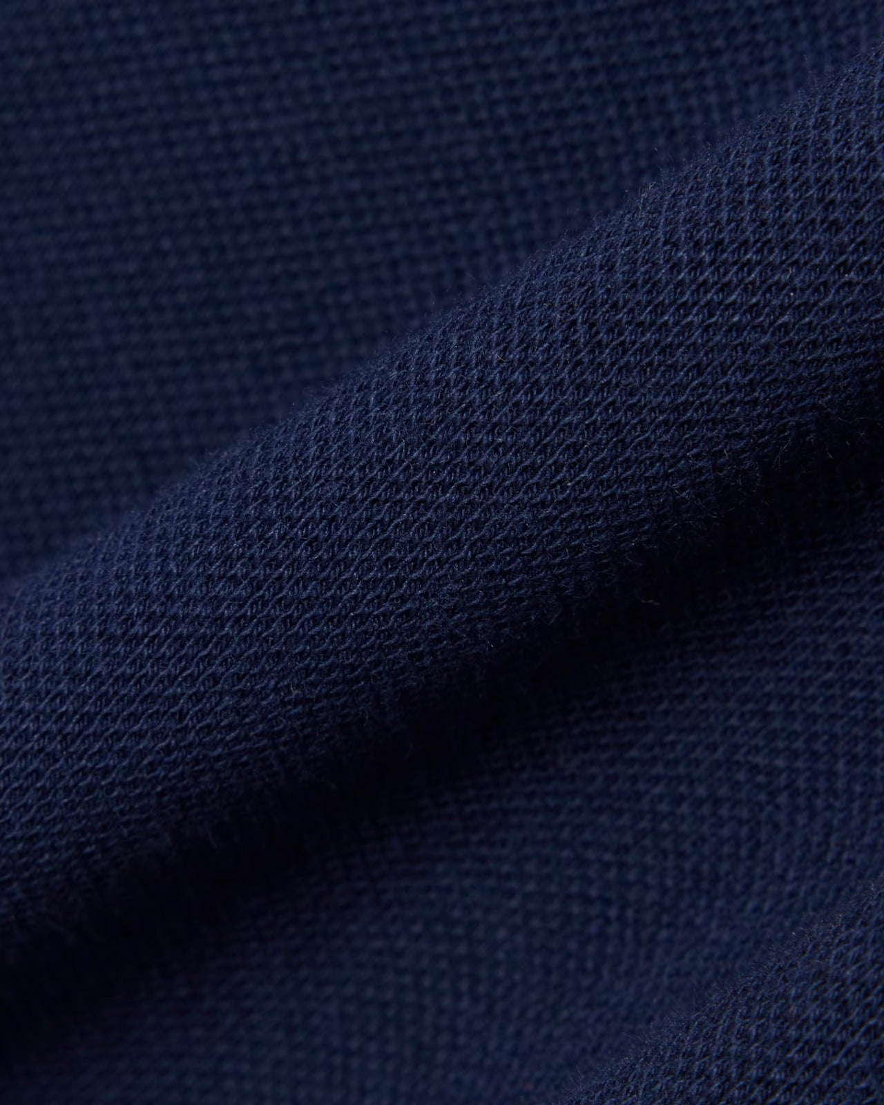 Camiseta de Piqué com Gola Listrada em Stretch TH817423