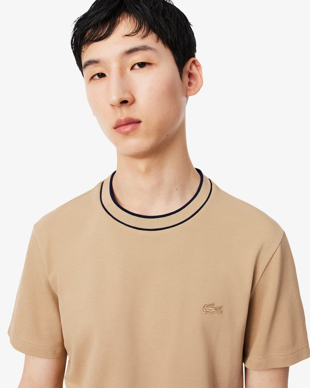 Camiseta de Piqué com Gola Listrada em Stretch TH817423