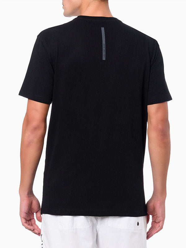 Camiseta Logo Central Calvin Klein