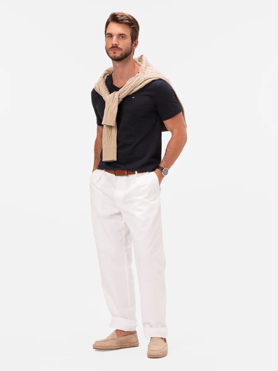 Camiseta Clássica Gola V Tommy