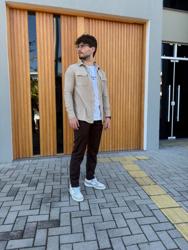 Camisa com Bolsos Frontais Calvin Klein Areia