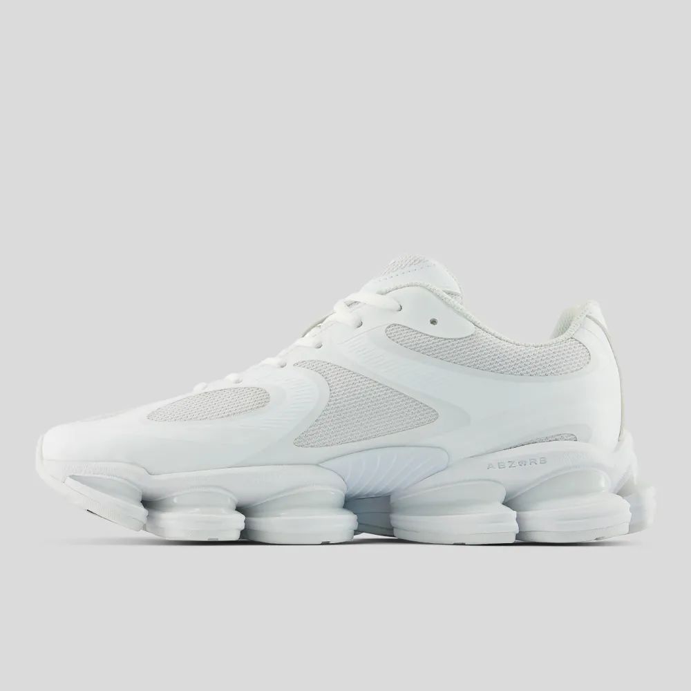 Tênis New Balance 2000 Abzorb Branco