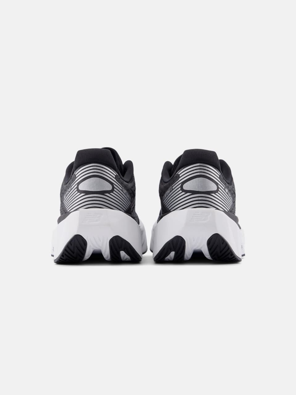 Tênis New Balance Fuelcell Rebel V5 Masculino