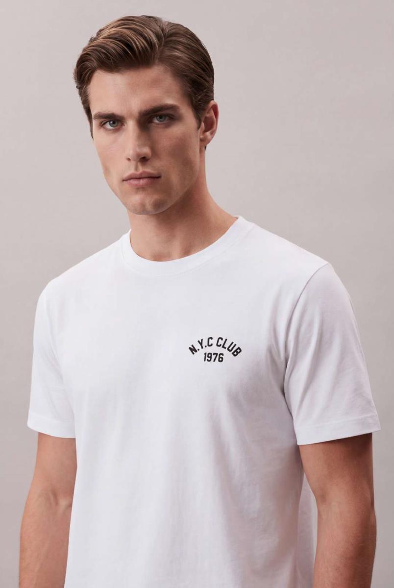 Camiseta NYC Club Calvin Klein