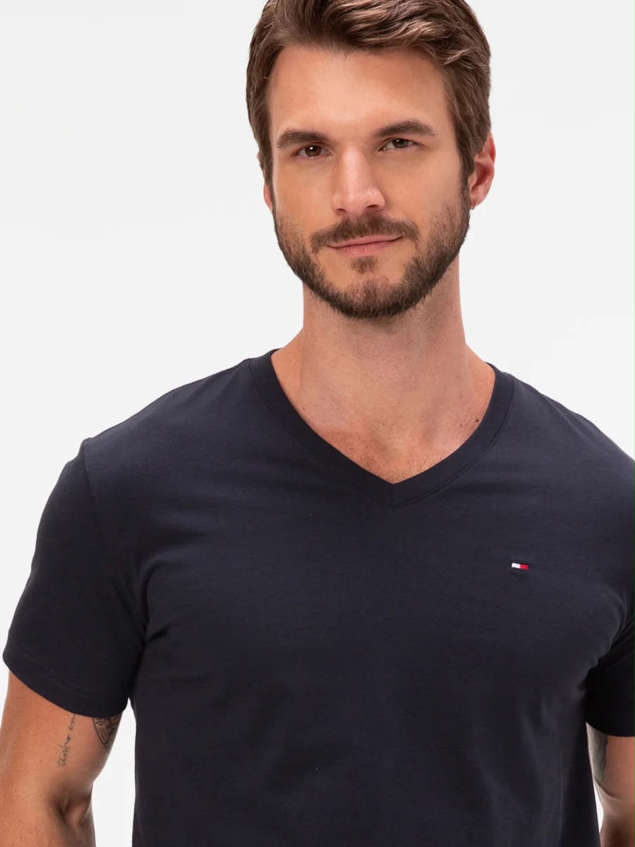 Camiseta Clássica Gola V Tommy